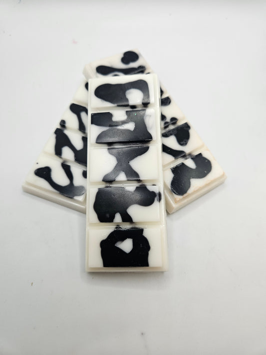 Black coconut sands wax melt snap bar