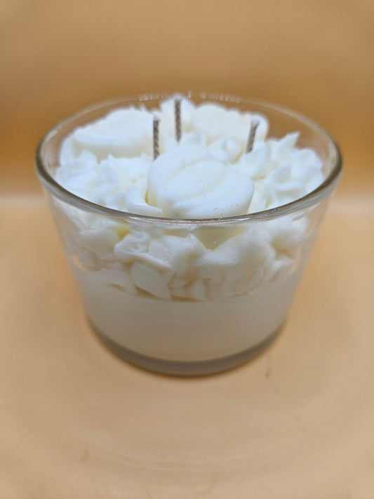 White Pumpkin Caramel scented soy wax candle