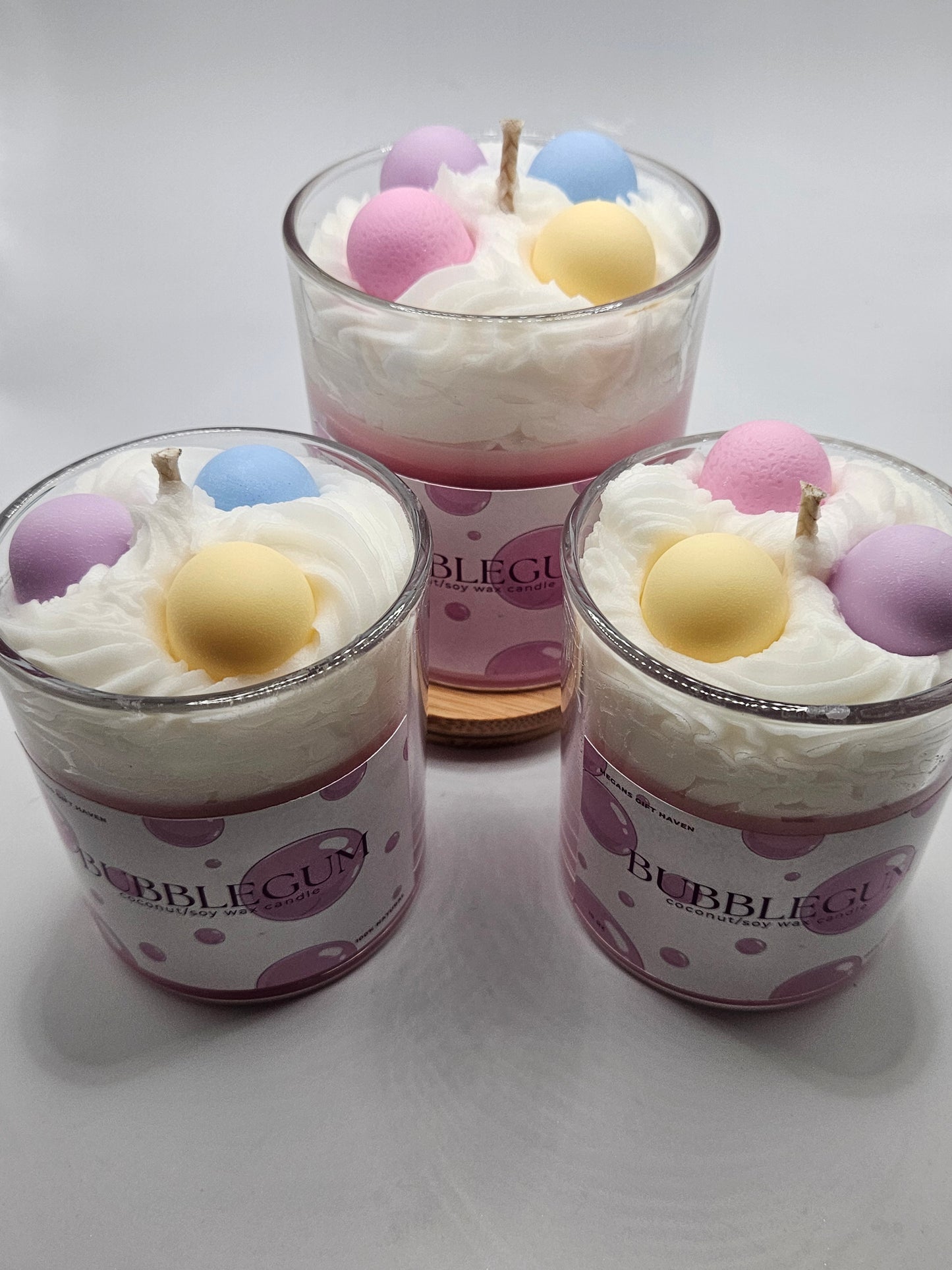 Bubblegum Scented coconut soy wax candle