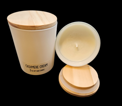 Cashmere Cream Scented 7oz Candle